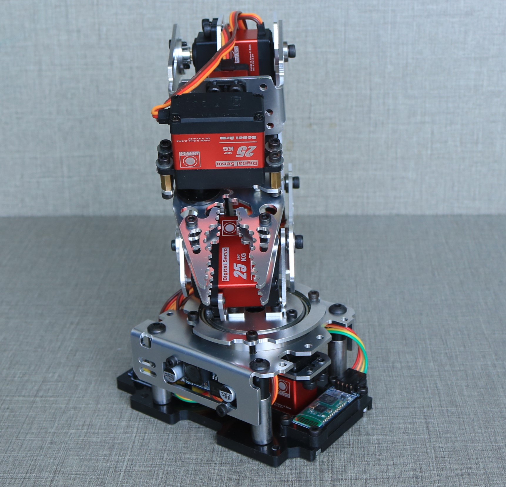 Braccio Robotico in Metallo a  - Arduino Kit recensione e prezzo